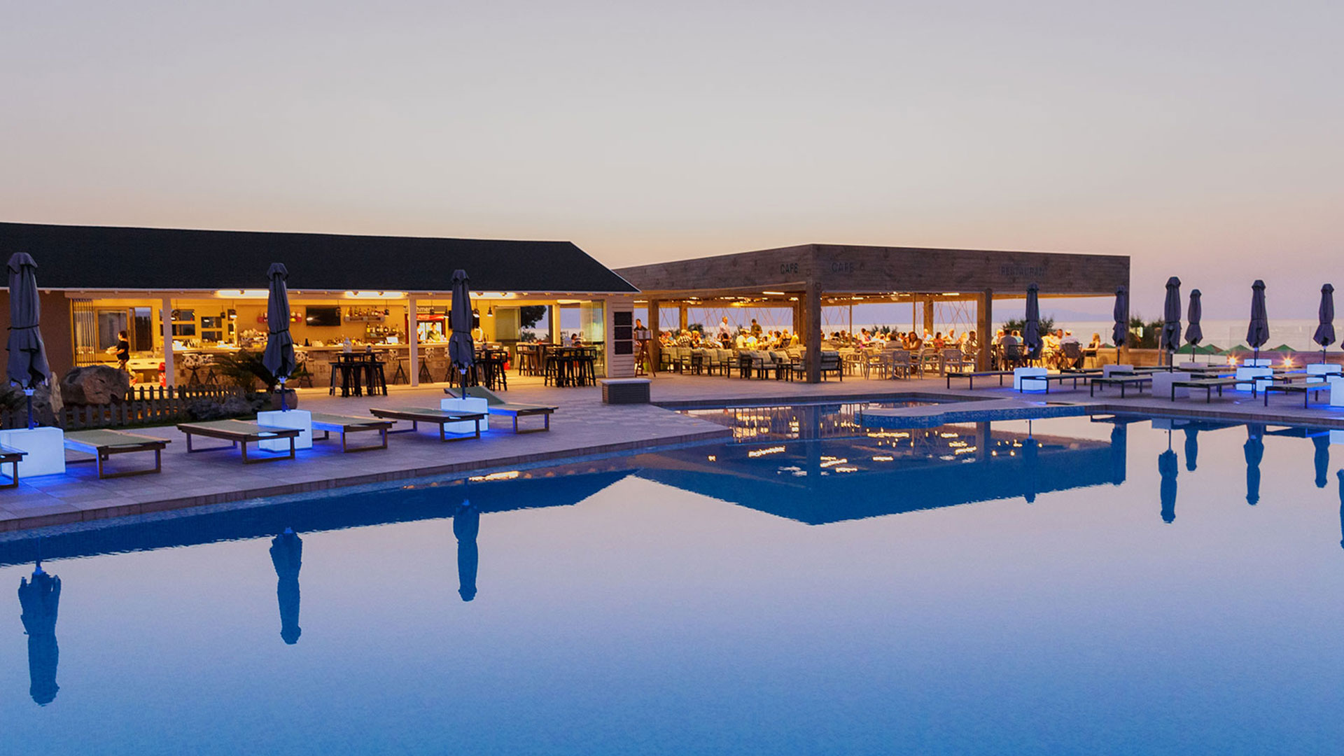 norme Eanthia Beach Hotel