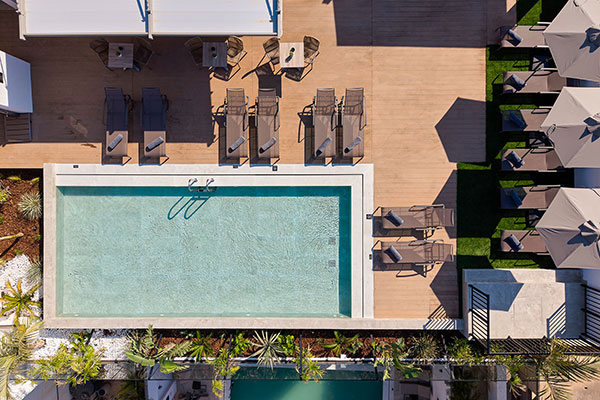 Enorme Epavli Urban Living