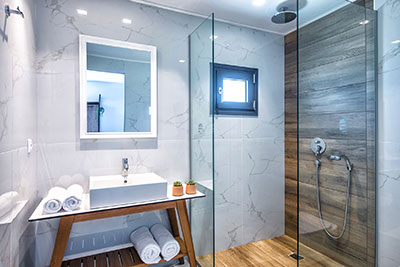 Enorme Maritime Suites