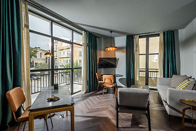 Enorme Pagopoieion Suites