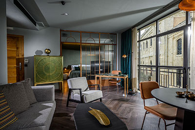 Enorme Pagopoieion Suites