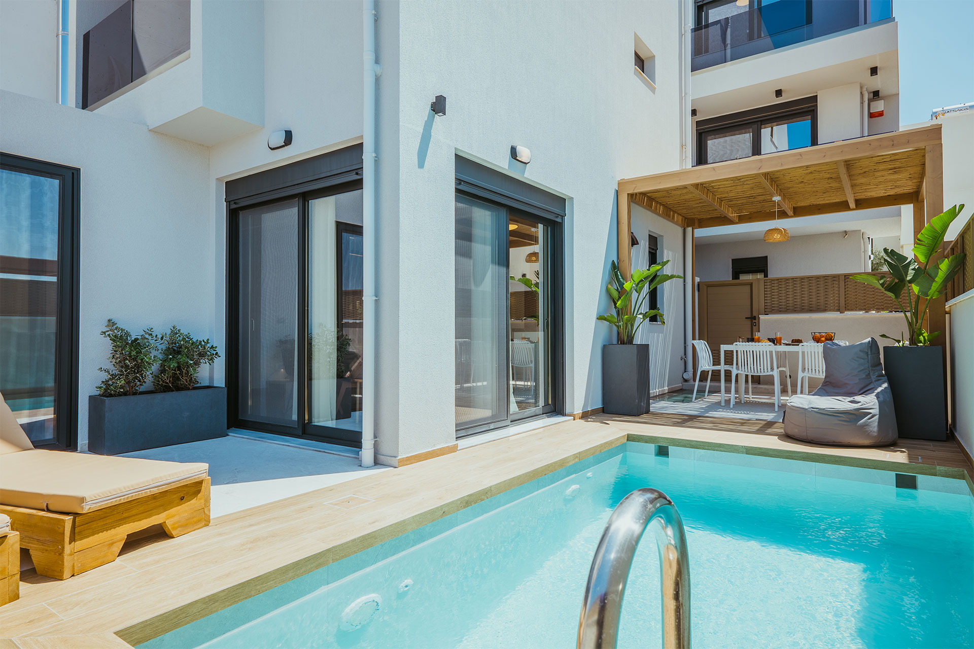 Anemmaro Villa 1